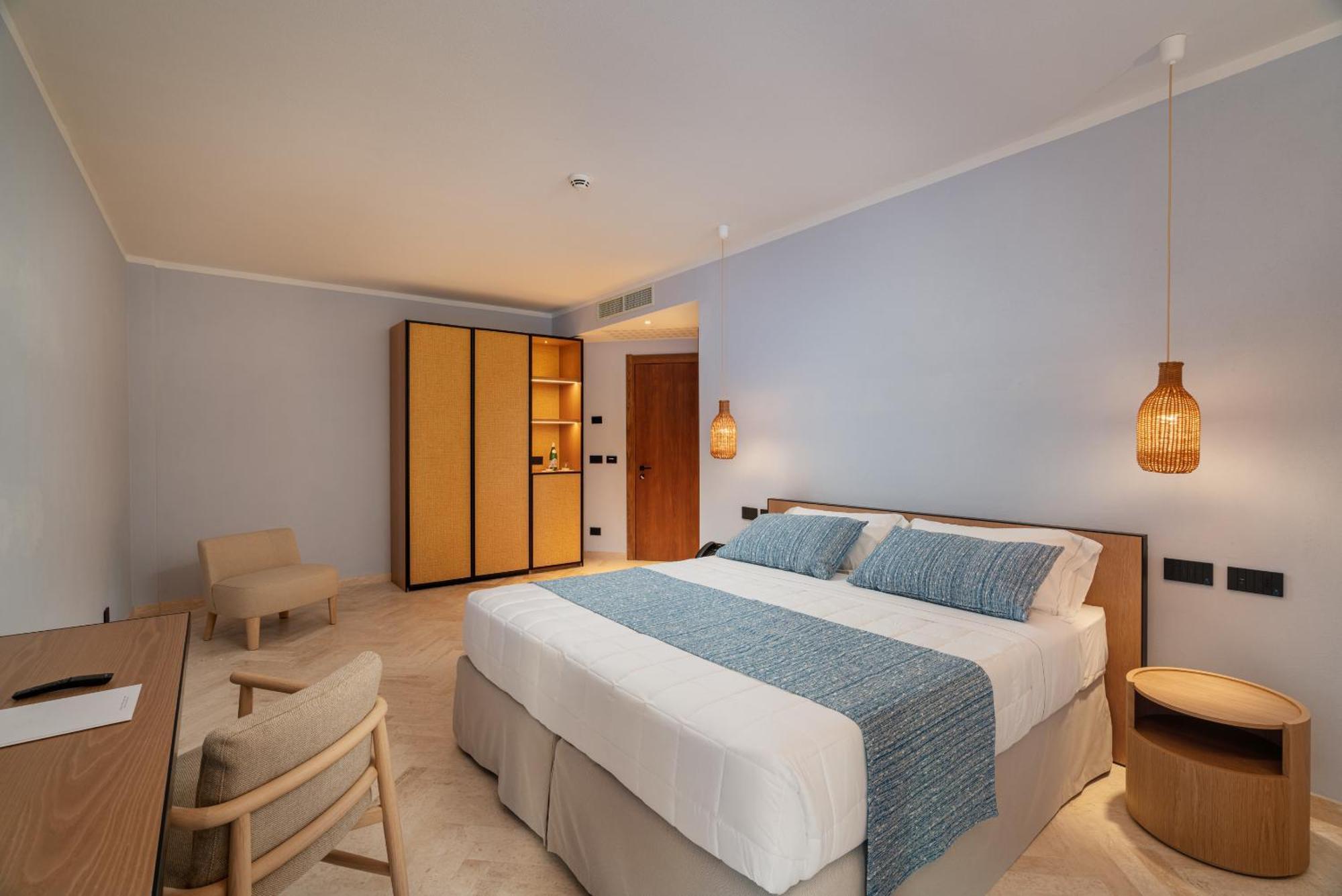 Hotel Sestante Porto Rotondo Exterior photo